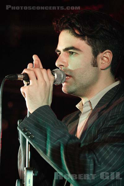 GULCHER - 2005-12-07 - PARIS - Batofar - 